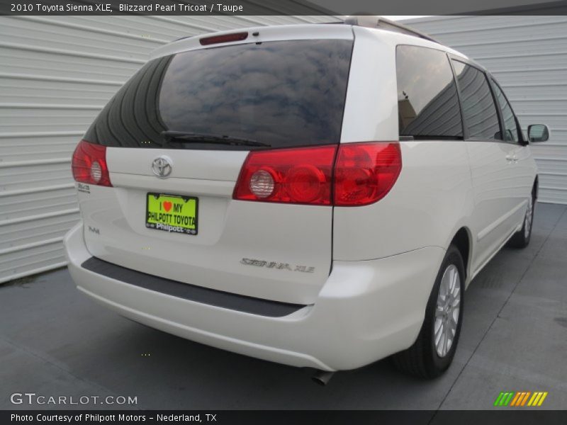 Blizzard Pearl Tricoat / Taupe 2010 Toyota Sienna XLE