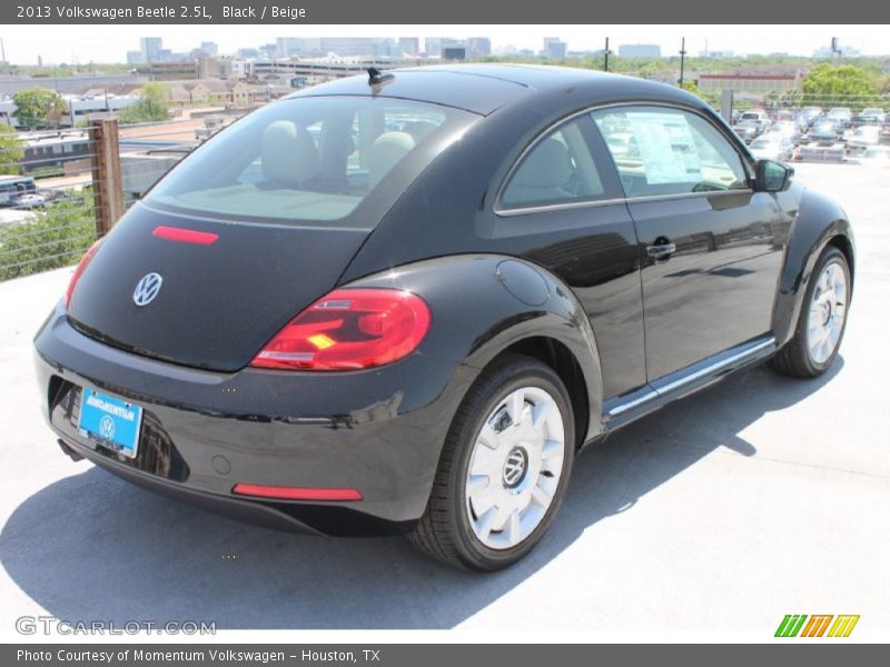 Black / Beige 2013 Volkswagen Beetle 2.5L