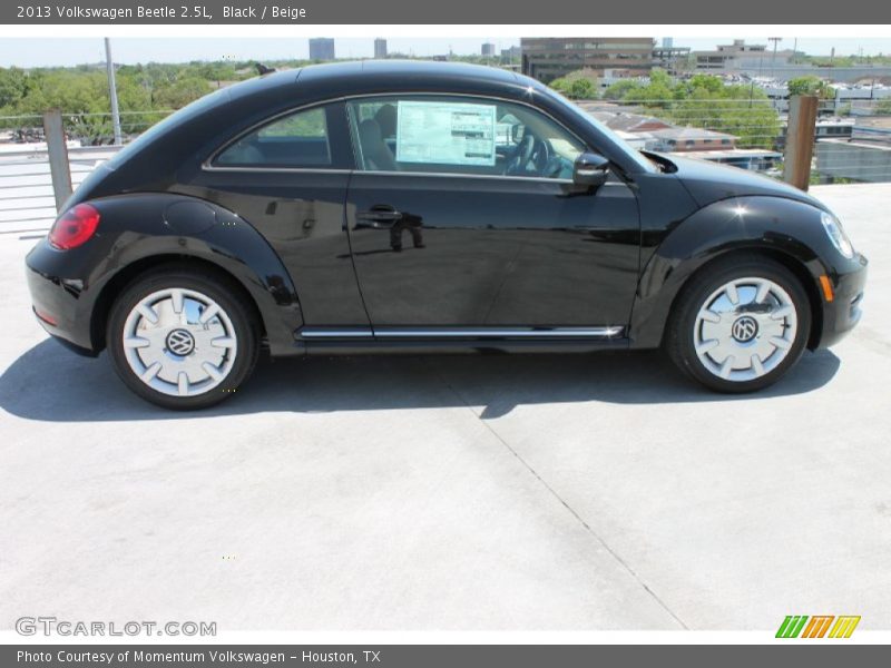 Black / Beige 2013 Volkswagen Beetle 2.5L