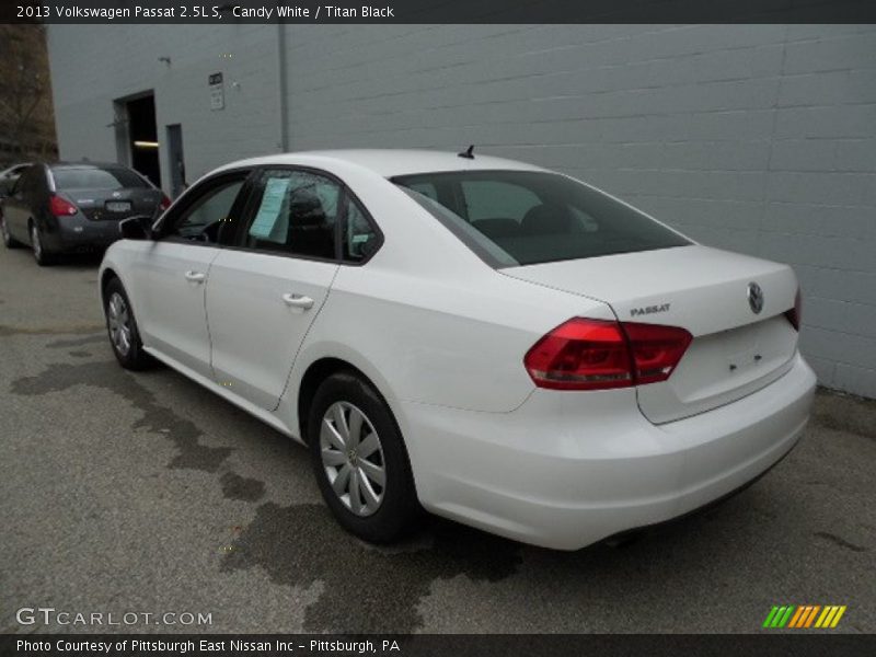 Candy White / Titan Black 2013 Volkswagen Passat 2.5L S