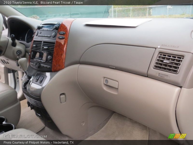 Dashboard of 2010 Sienna XLE