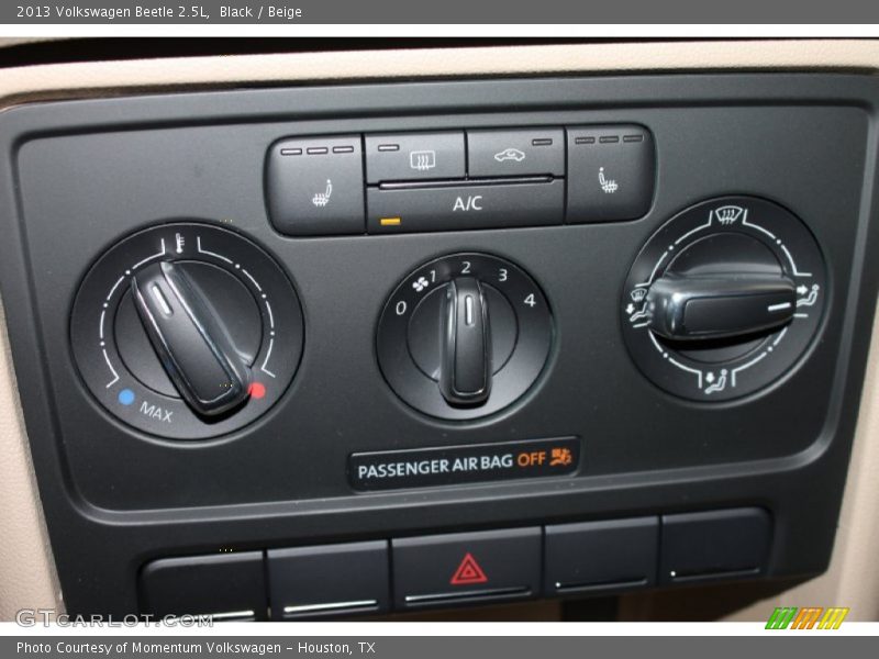 Black / Beige 2013 Volkswagen Beetle 2.5L