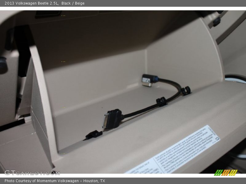 Black / Beige 2013 Volkswagen Beetle 2.5L