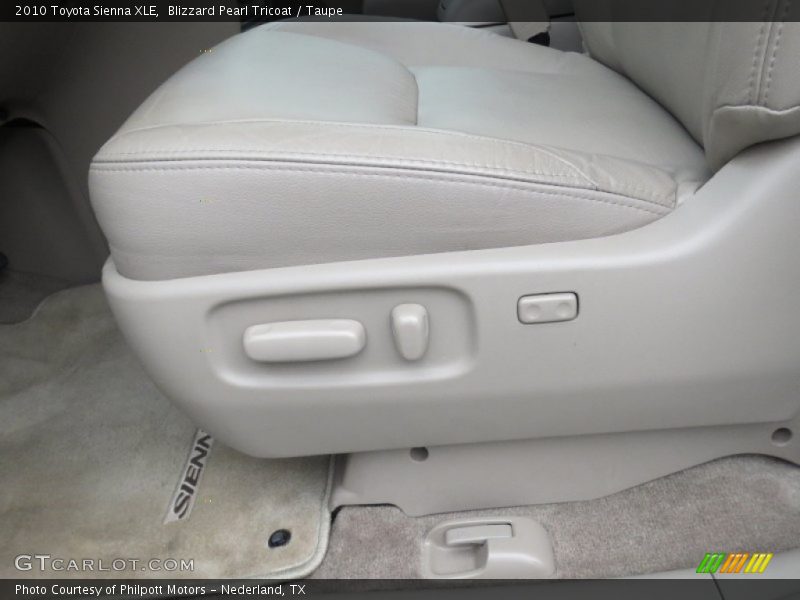 Blizzard Pearl Tricoat / Taupe 2010 Toyota Sienna XLE