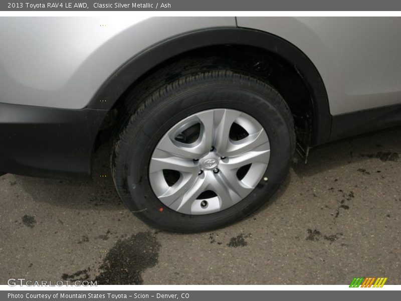 Classic Silver Metallic / Ash 2013 Toyota RAV4 LE AWD