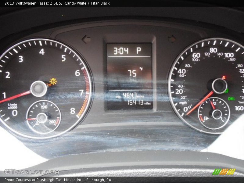 Candy White / Titan Black 2013 Volkswagen Passat 2.5L S