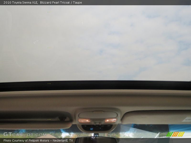 Blizzard Pearl Tricoat / Taupe 2010 Toyota Sienna XLE
