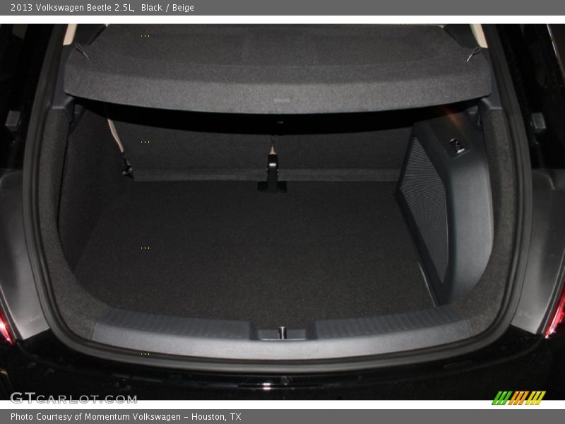 Black / Beige 2013 Volkswagen Beetle 2.5L