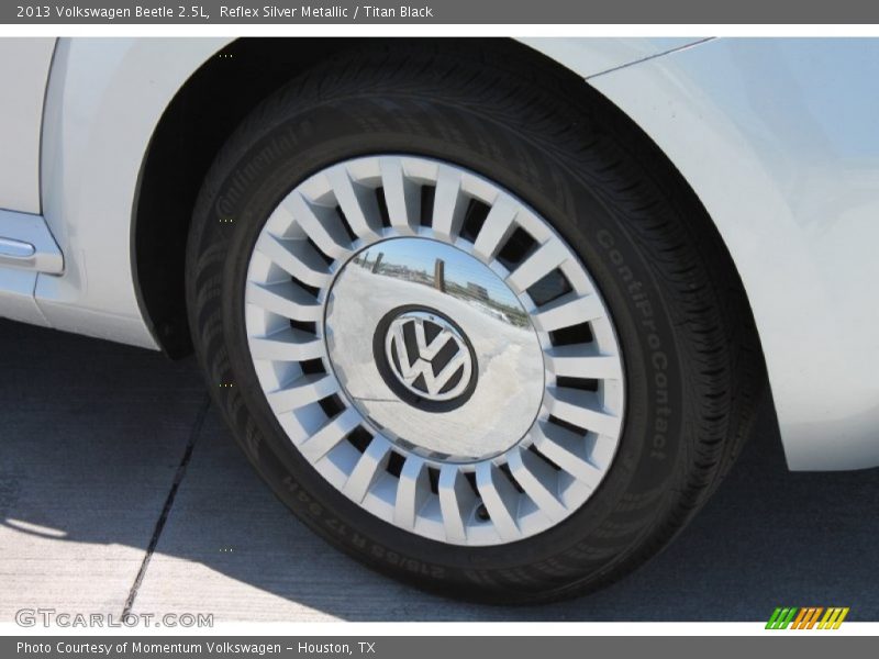 Reflex Silver Metallic / Titan Black 2013 Volkswagen Beetle 2.5L