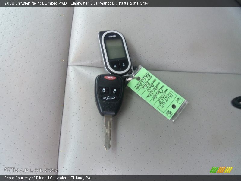 Keys of 2008 Pacifica Limited AWD