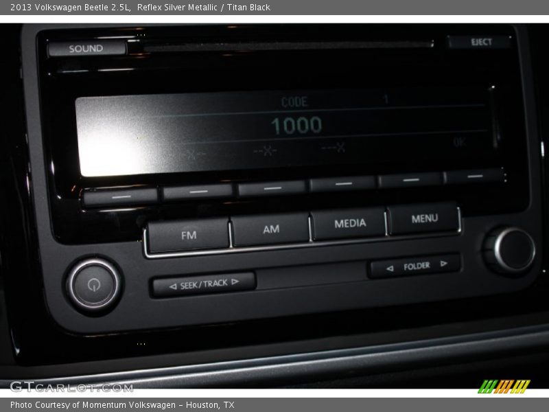 Reflex Silver Metallic / Titan Black 2013 Volkswagen Beetle 2.5L