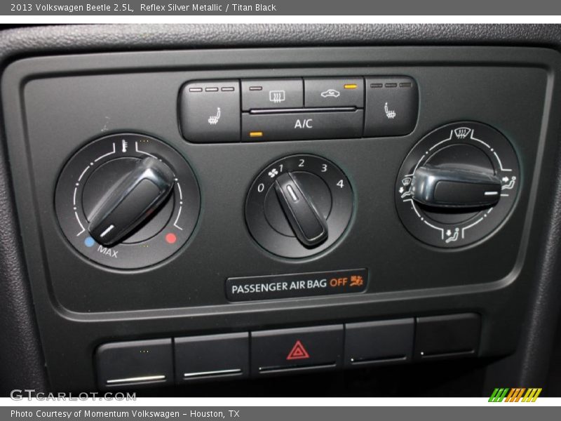 Reflex Silver Metallic / Titan Black 2013 Volkswagen Beetle 2.5L