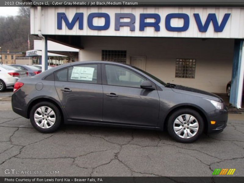 Cyber Gray Metallic / Jet Black/Medium Titanium 2013 Chevrolet Cruze LS