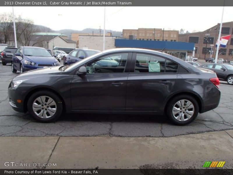 Cyber Gray Metallic / Jet Black/Medium Titanium 2013 Chevrolet Cruze LS