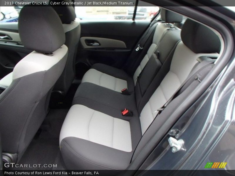 Cyber Gray Metallic / Jet Black/Medium Titanium 2013 Chevrolet Cruze LS