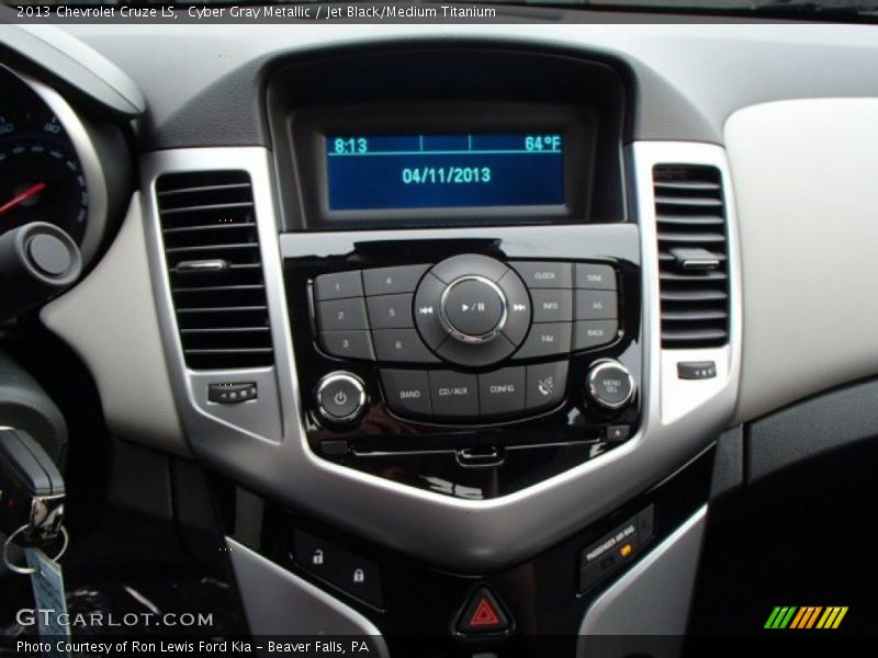 Cyber Gray Metallic / Jet Black/Medium Titanium 2013 Chevrolet Cruze LS