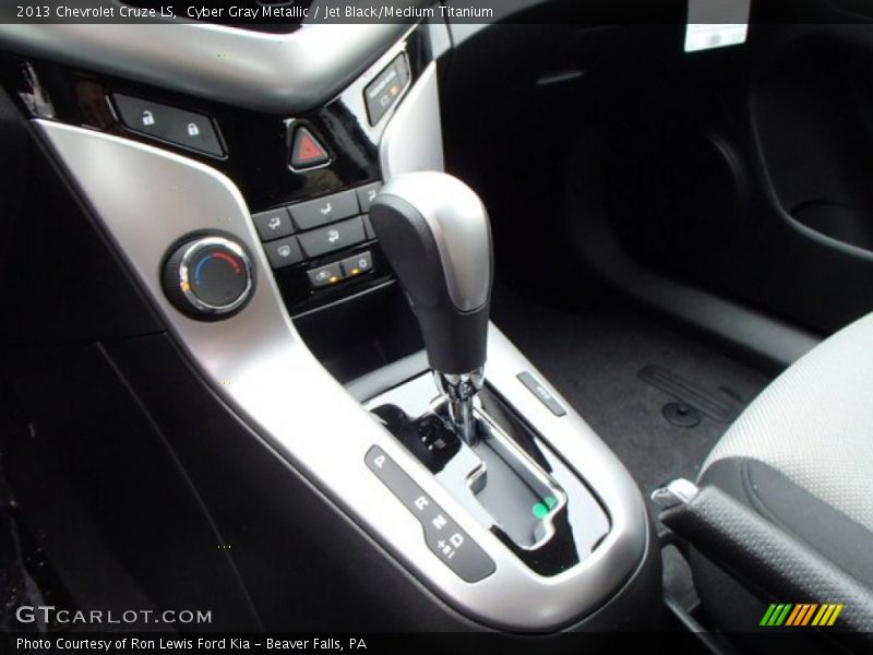 Cyber Gray Metallic / Jet Black/Medium Titanium 2013 Chevrolet Cruze LS