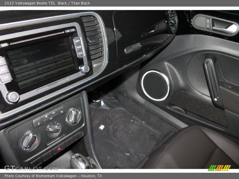 Black / Titan Black 2013 Volkswagen Beetle TDI