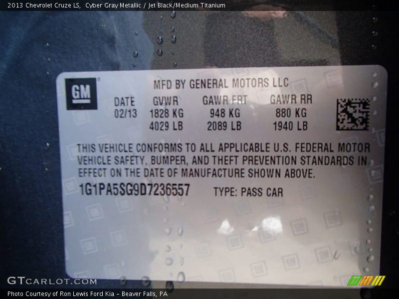 Cyber Gray Metallic / Jet Black/Medium Titanium 2013 Chevrolet Cruze LS
