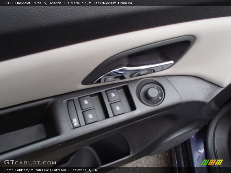 Atlantis Blue Metallic / Jet Black/Medium Titanium 2013 Chevrolet Cruze LS