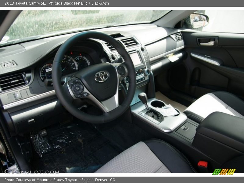 Attitude Black Metallic / Black/Ash 2013 Toyota Camry SE