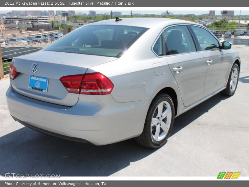 Tungsten Silver Metallic / Titan Black 2013 Volkswagen Passat 2.5L SE