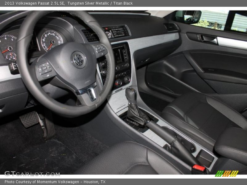 Tungsten Silver Metallic / Titan Black 2013 Volkswagen Passat 2.5L SE