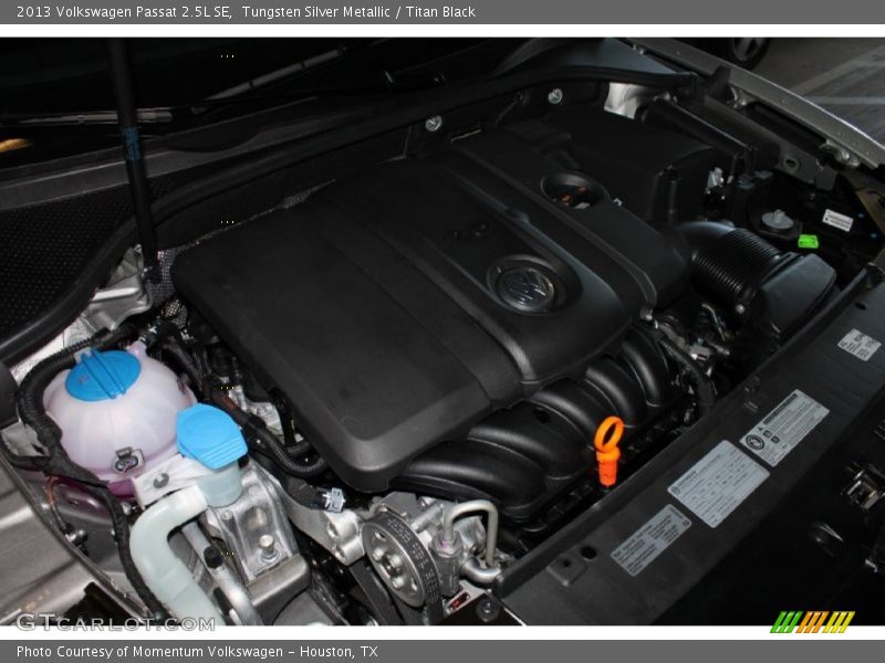 Tungsten Silver Metallic / Titan Black 2013 Volkswagen Passat 2.5L SE