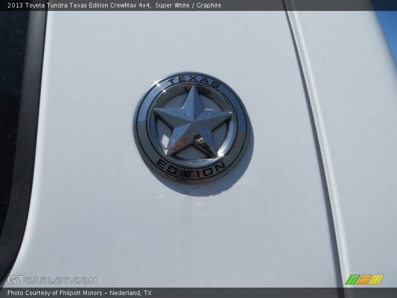 Super White / Graphite 2013 Toyota Tundra Texas Edition CrewMax 4x4