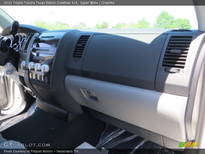 Super White / Graphite 2013 Toyota Tundra Texas Edition CrewMax 4x4