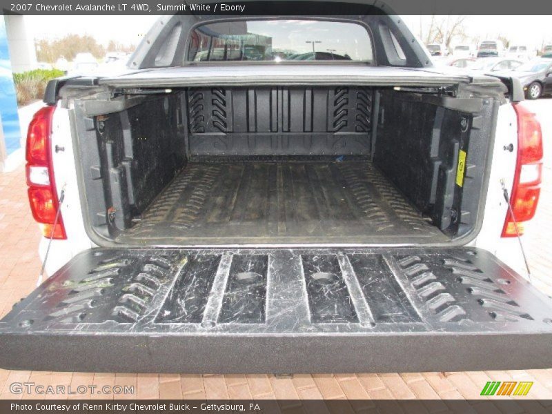 Summit White / Ebony 2007 Chevrolet Avalanche LT 4WD