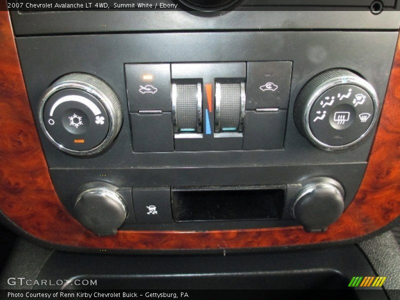 Summit White / Ebony 2007 Chevrolet Avalanche LT 4WD