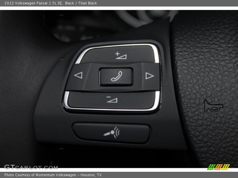 Black / Titan Black 2013 Volkswagen Passat 2.5L SE