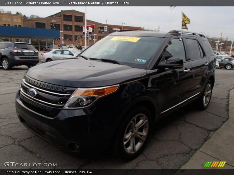 Tuxedo Black Metallic / Charcoal Black 2011 Ford Explorer Limited 4WD