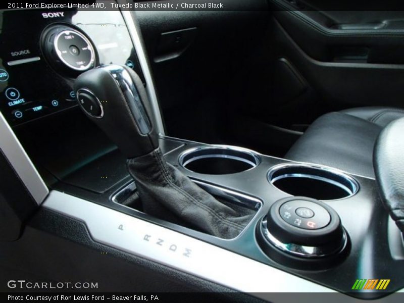 Tuxedo Black Metallic / Charcoal Black 2011 Ford Explorer Limited 4WD