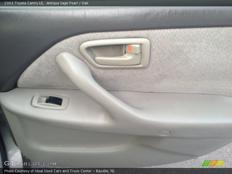 Antique Sage Pearl / Oak 2001 Toyota Camry LE