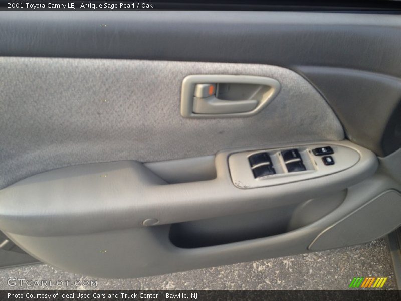 Antique Sage Pearl / Oak 2001 Toyota Camry LE