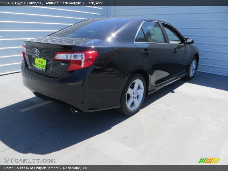 Attitude Black Metallic / Black/Ash 2013 Toyota Camry SE