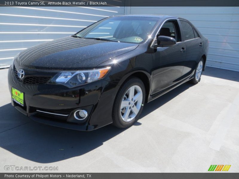 Attitude Black Metallic / Black/Ash 2013 Toyota Camry SE