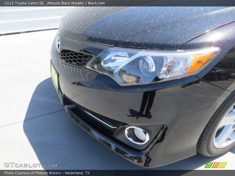 Attitude Black Metallic / Black/Ash 2013 Toyota Camry SE