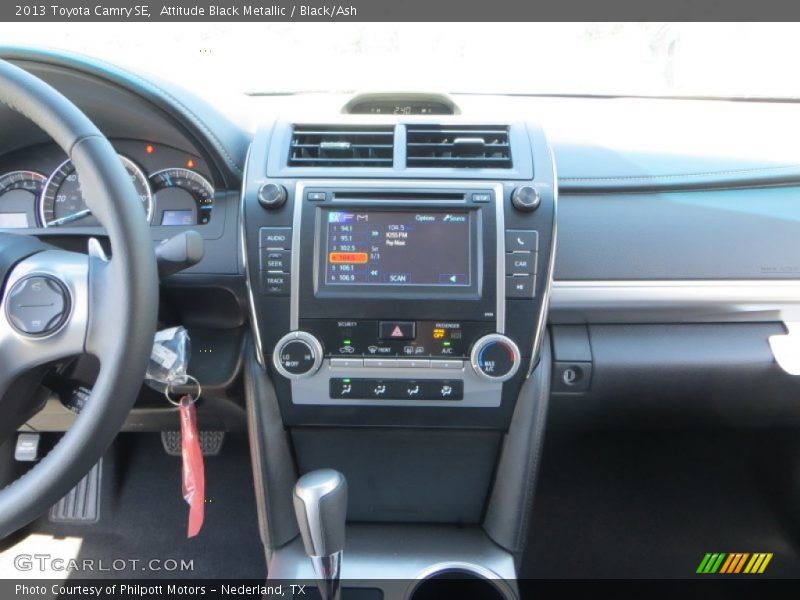 Attitude Black Metallic / Black/Ash 2013 Toyota Camry SE