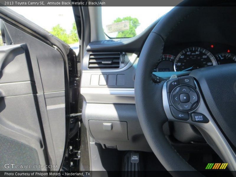 Attitude Black Metallic / Black/Ash 2013 Toyota Camry SE