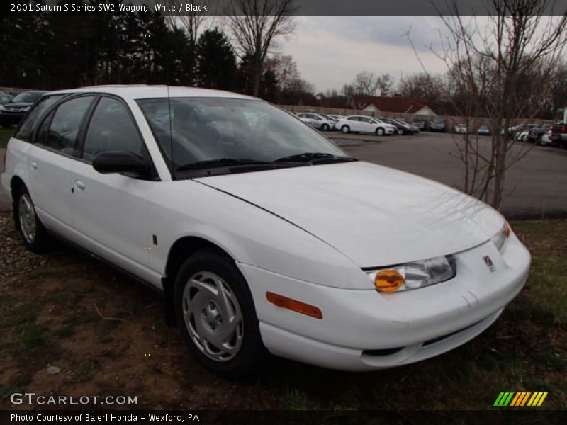 White / Black 2001 Saturn S Series SW2 Wagon