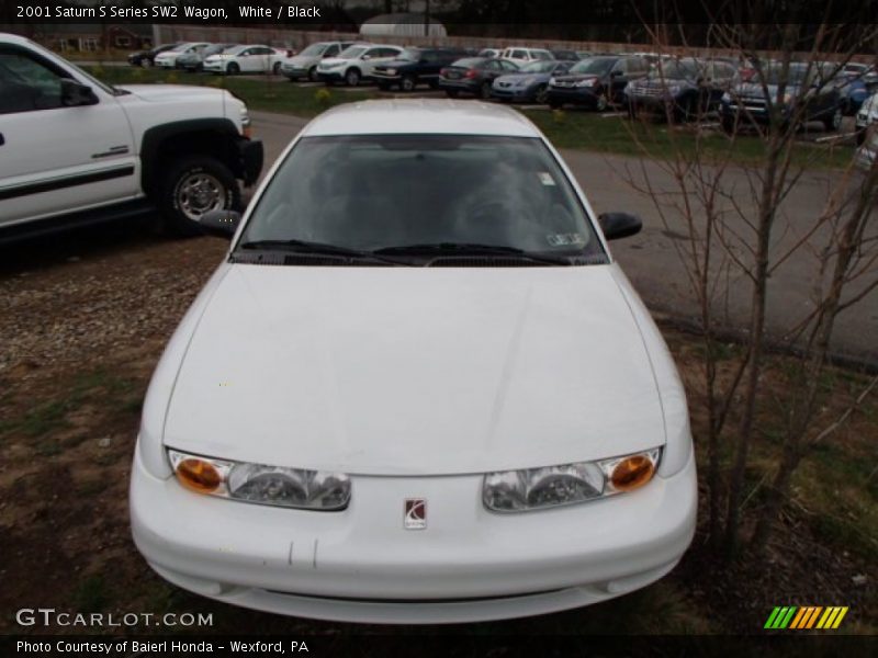 White / Black 2001 Saturn S Series SW2 Wagon