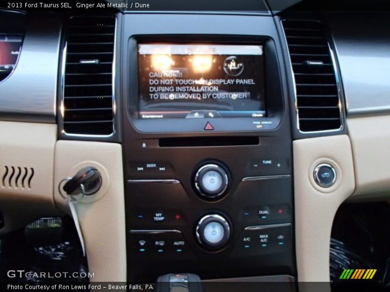 Ginger Ale Metallic / Dune 2013 Ford Taurus SEL