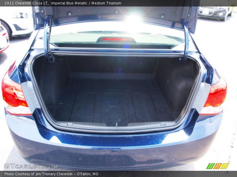 Imperial Blue Metallic / Medium Titanium 2011 Chevrolet Cruze LT