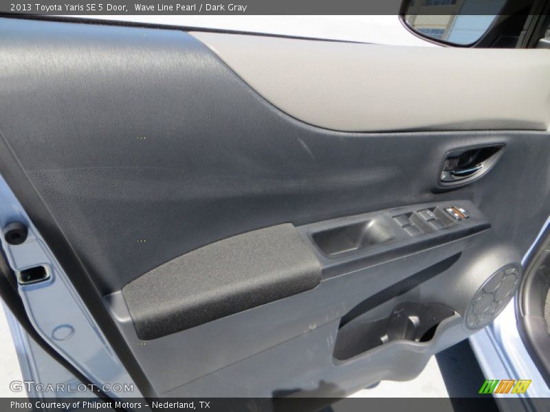 Wave Line Pearl / Dark Gray 2013 Toyota Yaris SE 5 Door