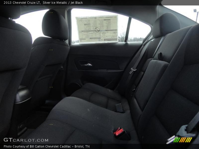Silver Ice Metallic / Jet Black 2013 Chevrolet Cruze LT