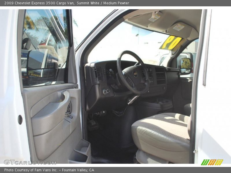 Summit White / Medium Pewter 2009 Chevrolet Express 3500 Cargo Van