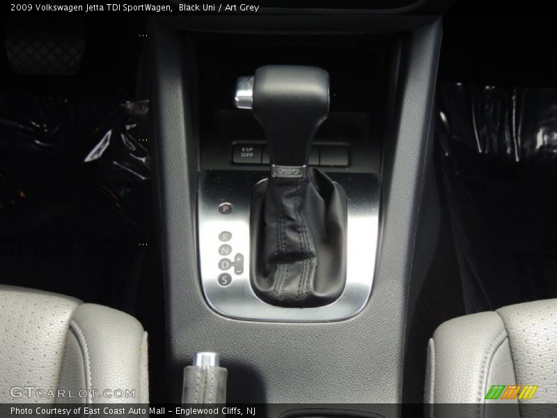 Black Uni / Art Grey 2009 Volkswagen Jetta TDI SportWagen